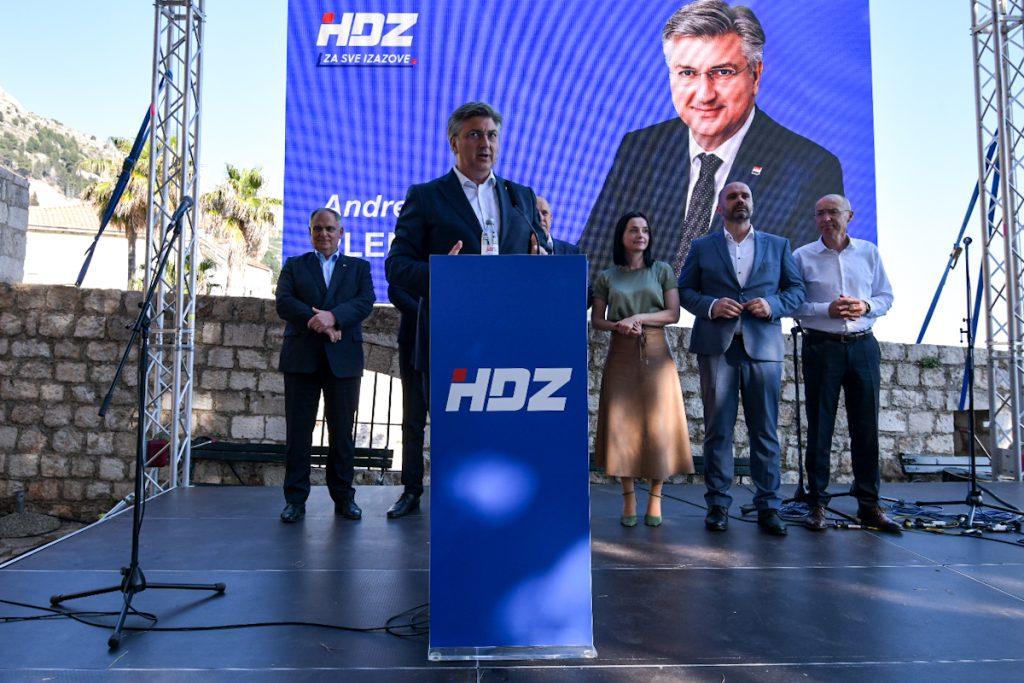 HDZ-OV SKUP Bačić: 'Prije će presušiti more ispred stare gradske luke u Dubrovniku, nego što će HDZ izgubiti Dalmaciju'