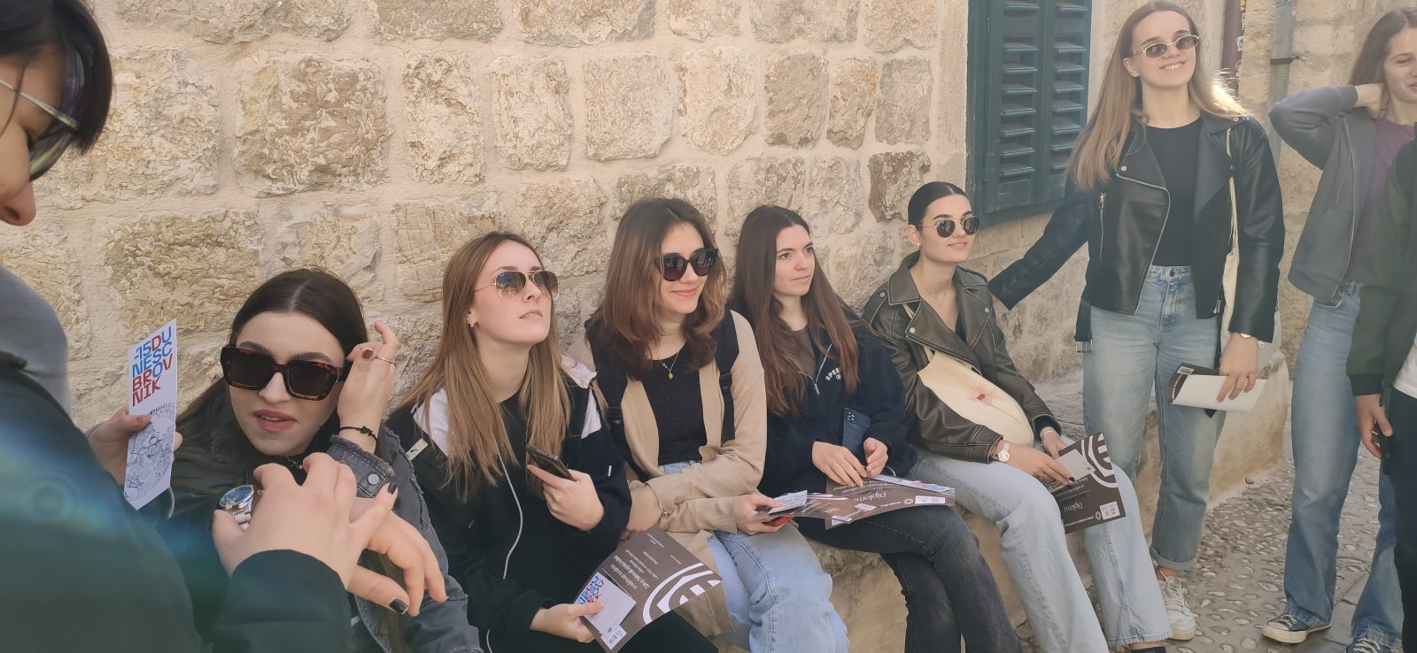 [FOTO] Srednjoškolci se na zabavan način upoznavali s baštinom Dubrovnika