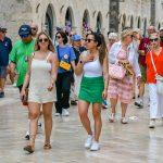 turisti spica stradun 12