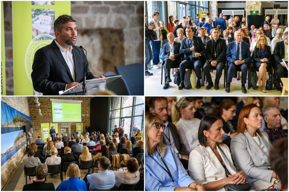 unesco konferencija naslovna