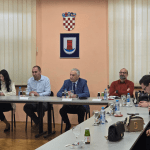 sirokopojasni internet opuzen 4