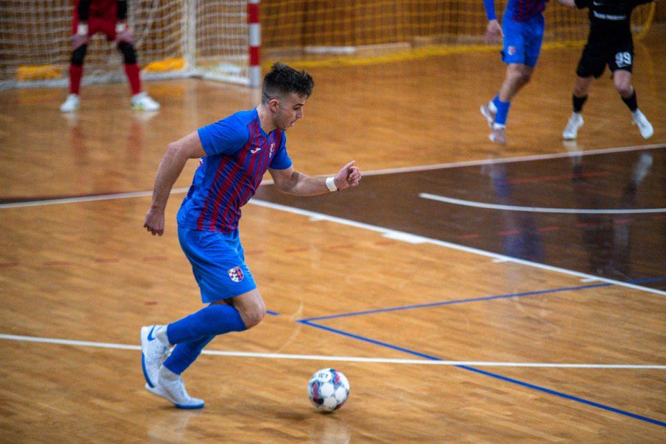 utakmica square 18
