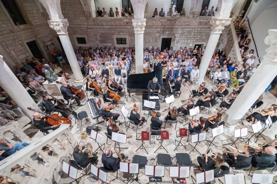 dubrovacki simfonijski orkestar knezev dvor