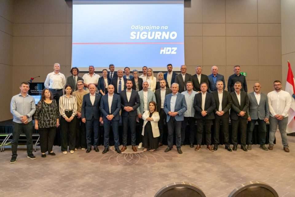 facebook hdz dnz okupljanje lista