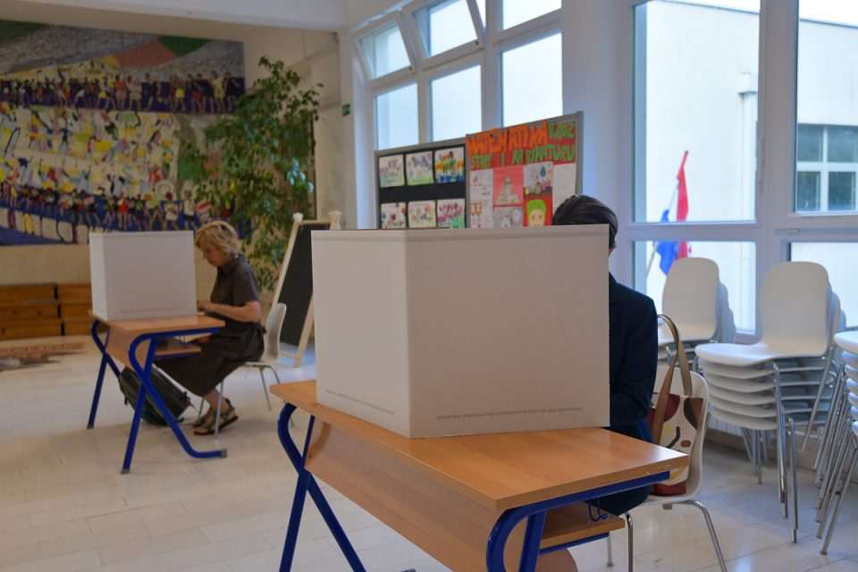 viktorija knezevic biracko mjesto lokalni izbori 2025 3