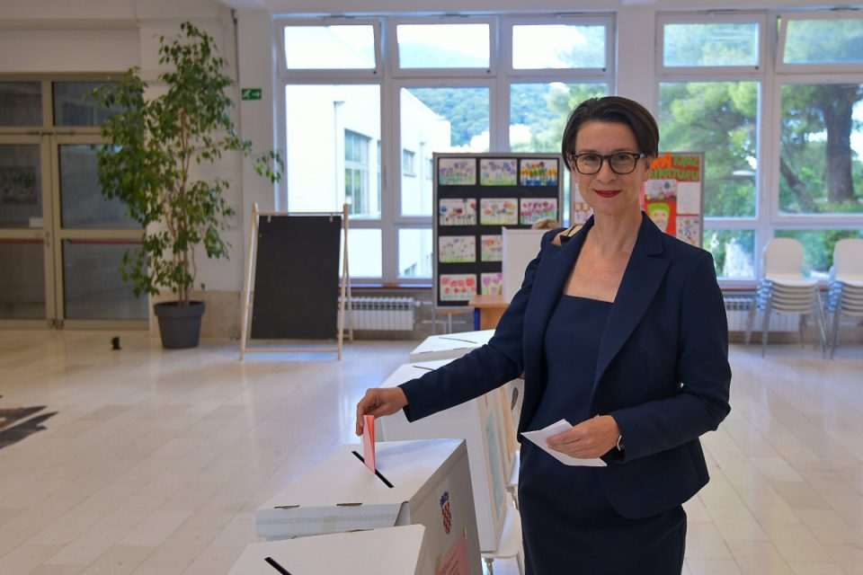 viktorija knezevic biracko mjesto lokalni izbori 2025 6