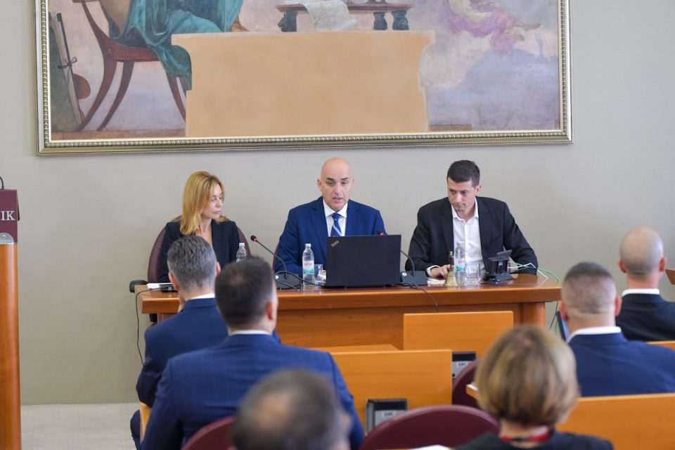 gradsko vijece 8