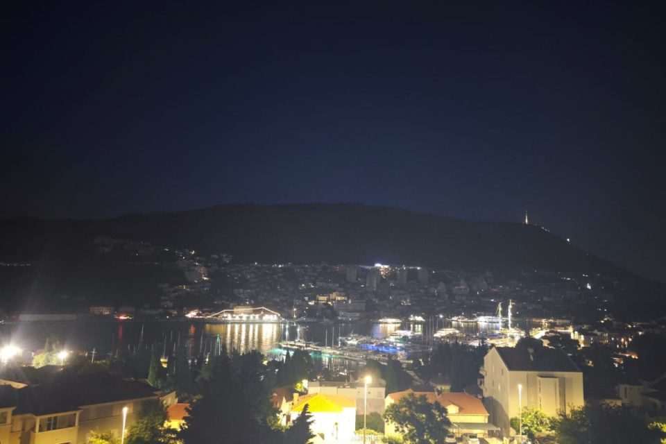 gruz u mraku