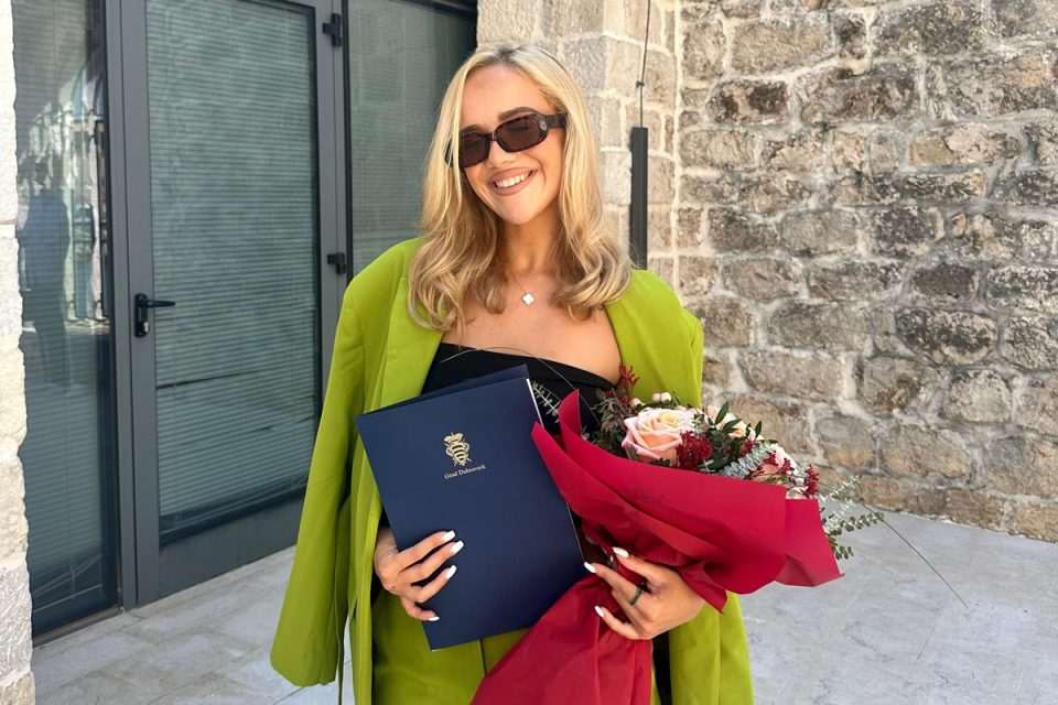 martina terakaj 1