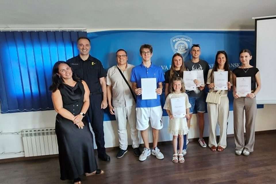 privatna gimnazija policija zahvalnice