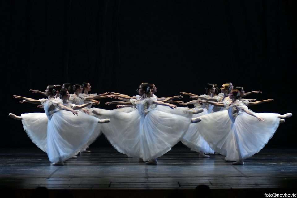 Balet Giselle c Ines Novkovic