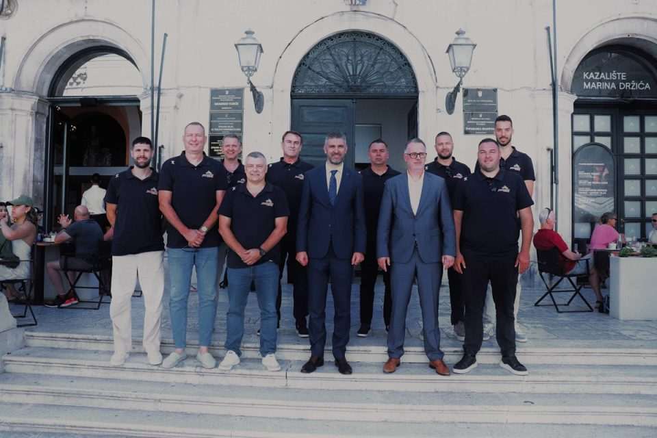 frankovic rukometasi prijem 4