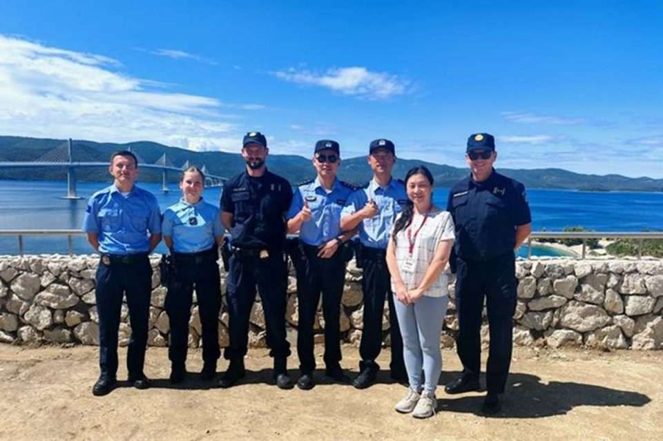policija stranci