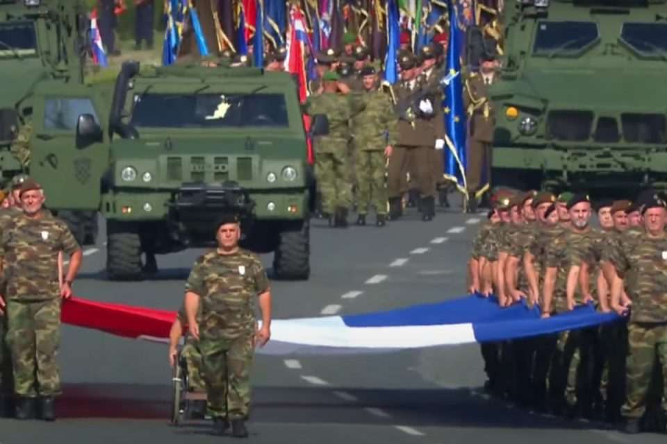 vro oluja 30 obljetnica mimohod