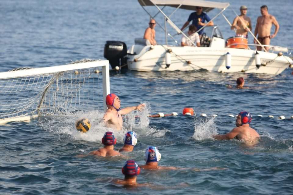 naslovna DIVLJA PORPORELA 16 08 2025 FOTO TONCI VLASIC 04