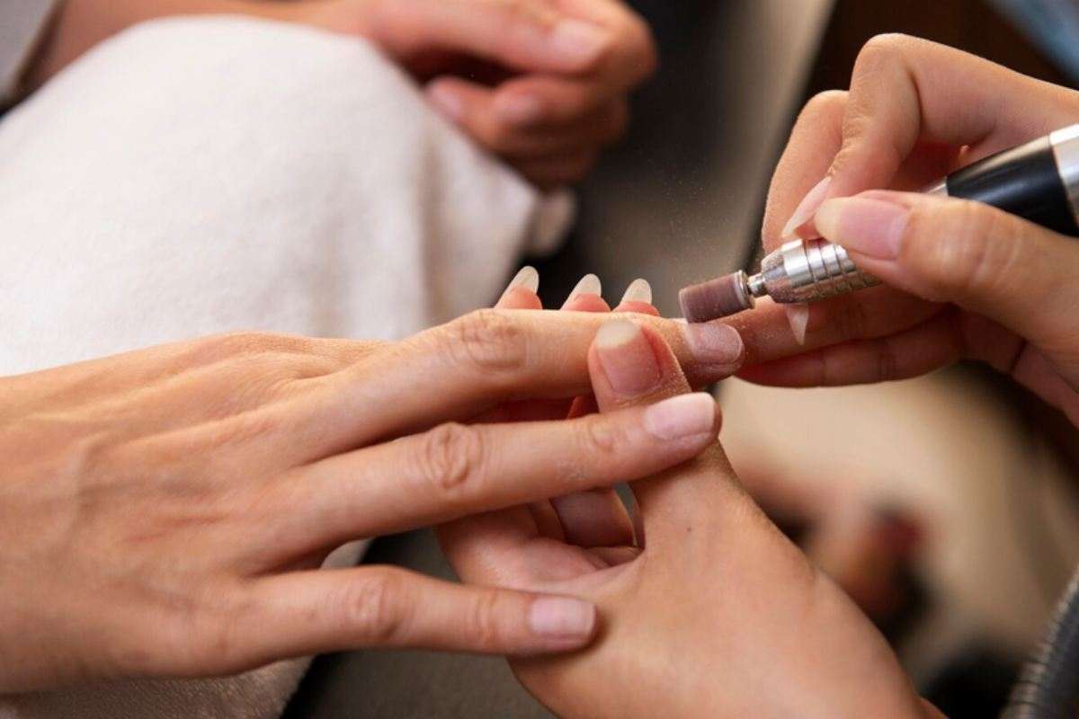 Što ti je potrebno za izradu gel laka kod kuće? 1 lak1