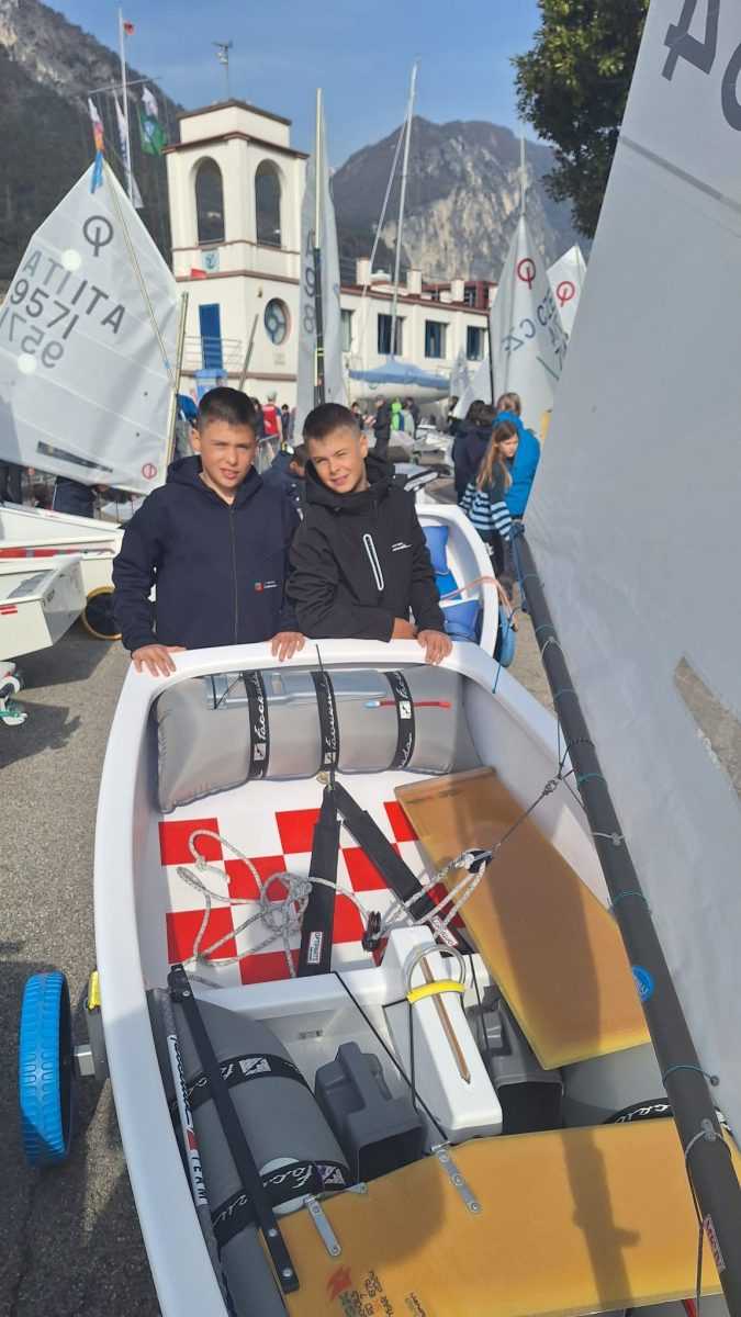 miloglavi optimisti 1