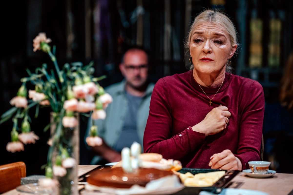 kuca je velika n moze se ona nosit 4