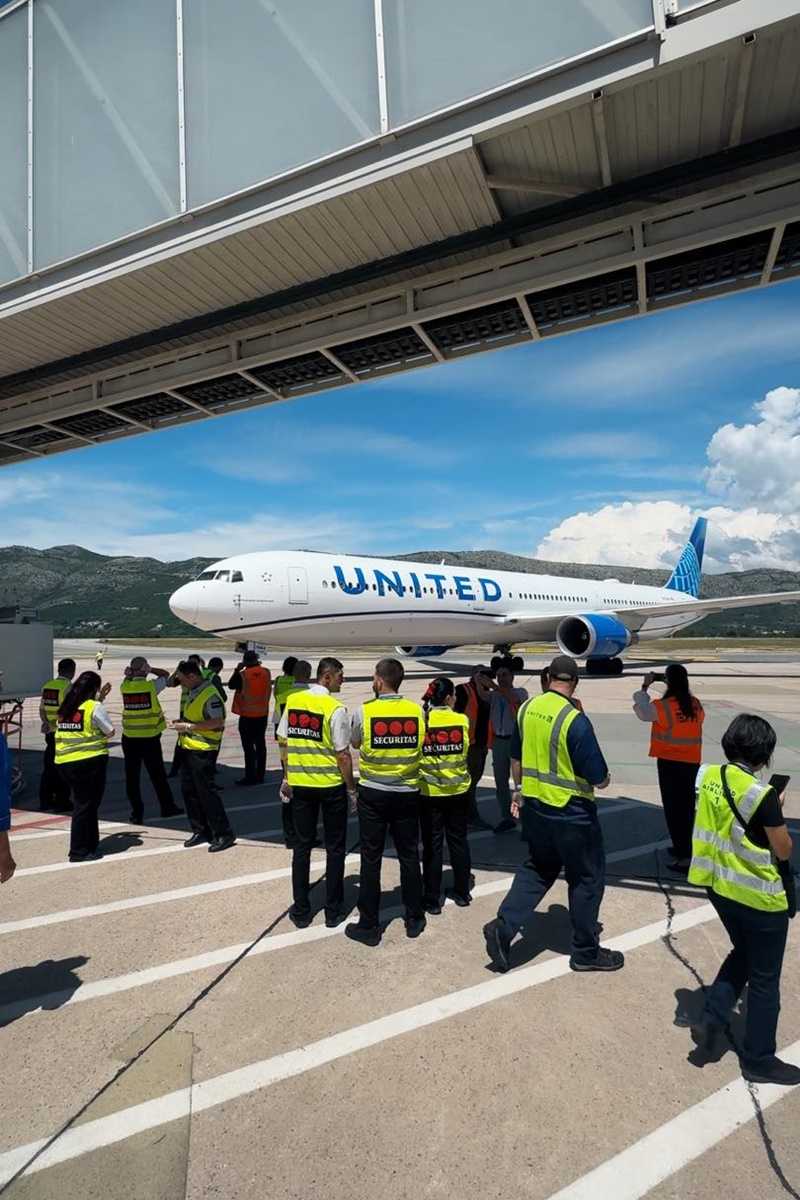 united airlines new york prvi let 2026 1