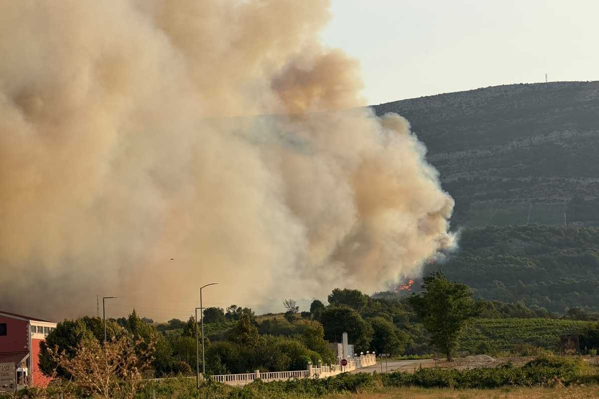 Zagrebački vatrogasci preusmjereni na Pelješac 1 pozar peljesac 1200x800 2 1